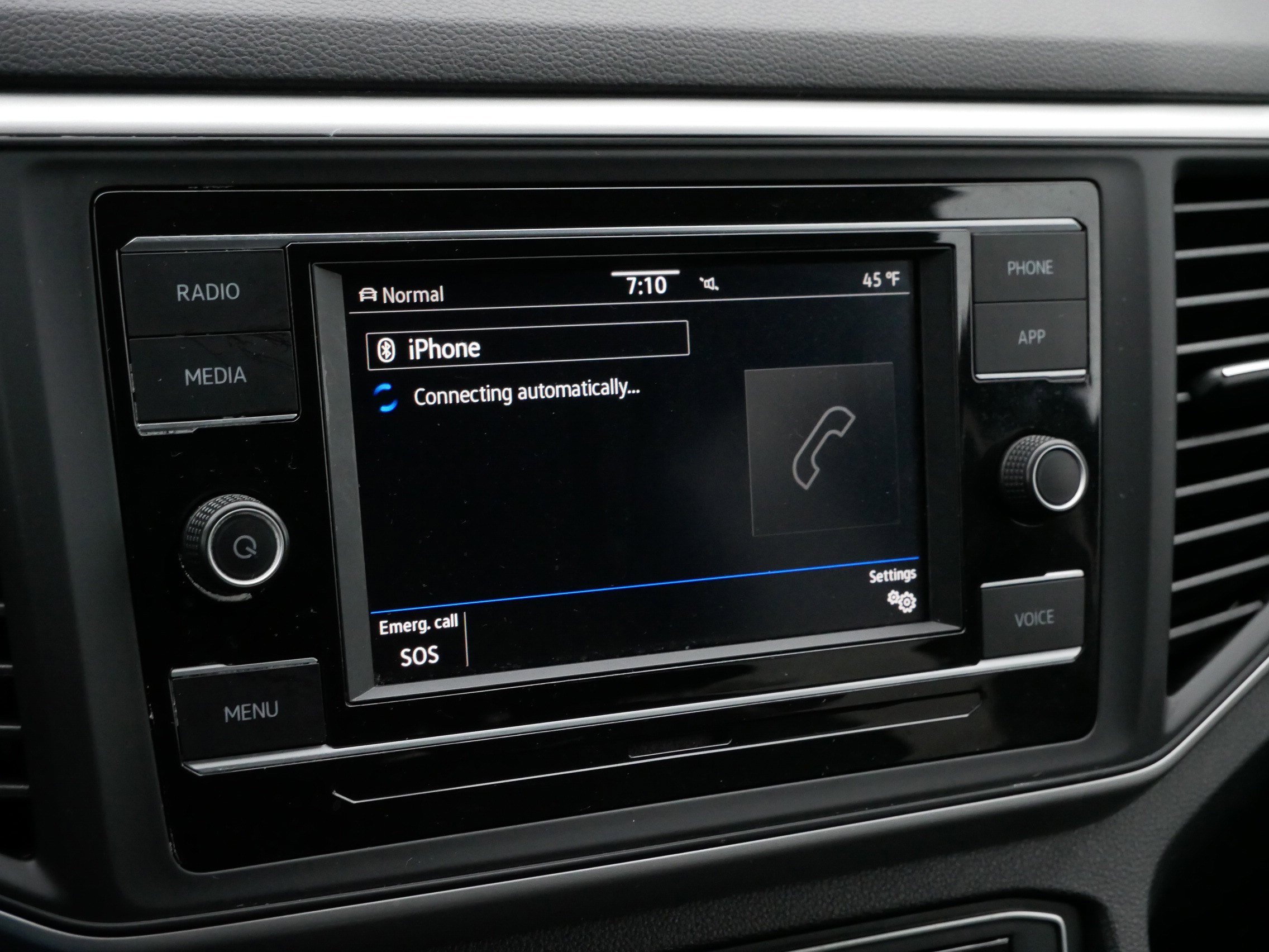 Certified 2022 Volkswagen Atlas SE image 22