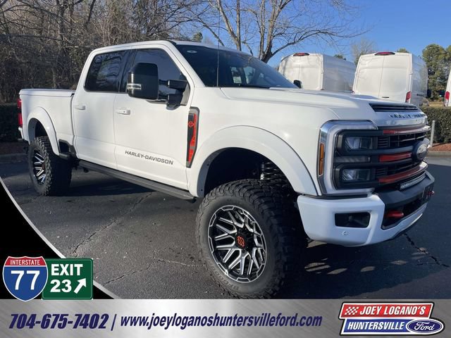 New 2026 Ford F250 Lariat w/ Black Appearance Package