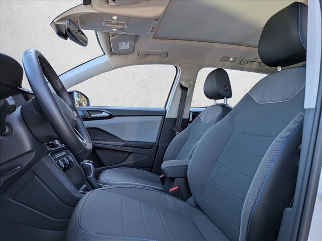 Used 2024 Volkswagen Taos SE image 13