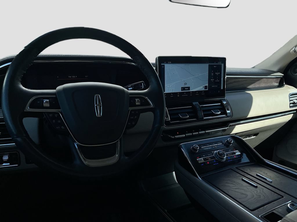 Used 2024 Lincoln Navigator Reserve AWD/4WD image 25