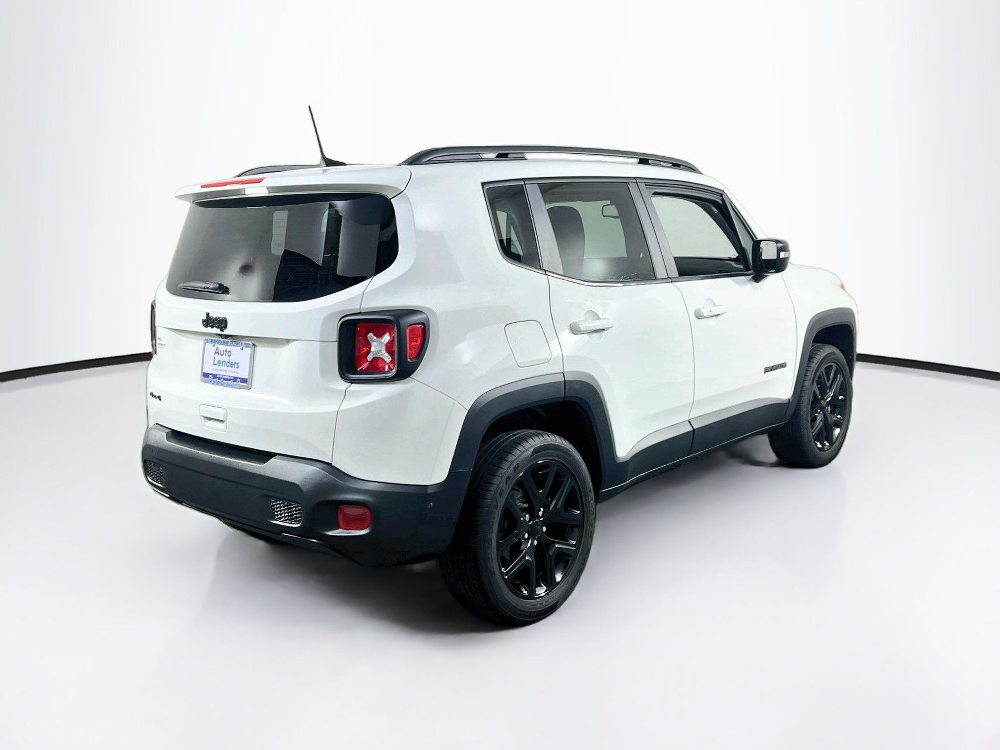 Used 2023 Jeep Renegade Altitude w/ Sun/Sound Group AWD/4WD image 5