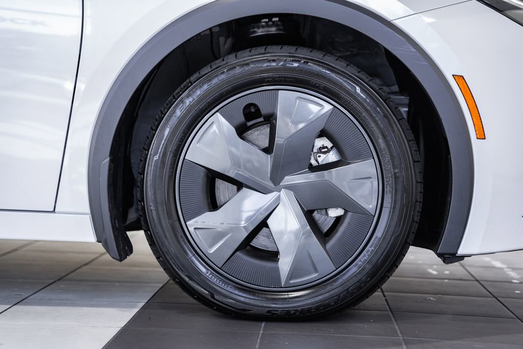 Used 2024 Toyota Prius Prime SE image 14