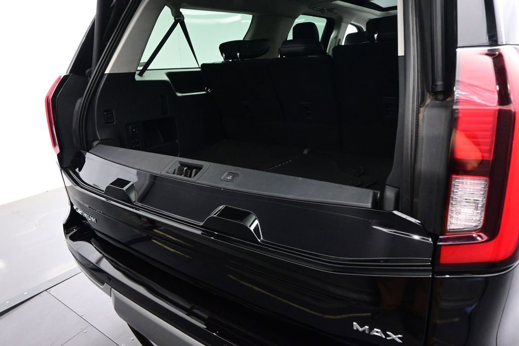 Used 2025 Ford Expedition Max Platinum AWD/4WD image 37