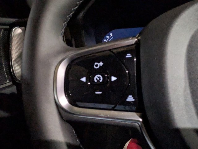 New 2026 Volvo XC60 T8 Ultra w/ Climate Package AWD/4WD image 18