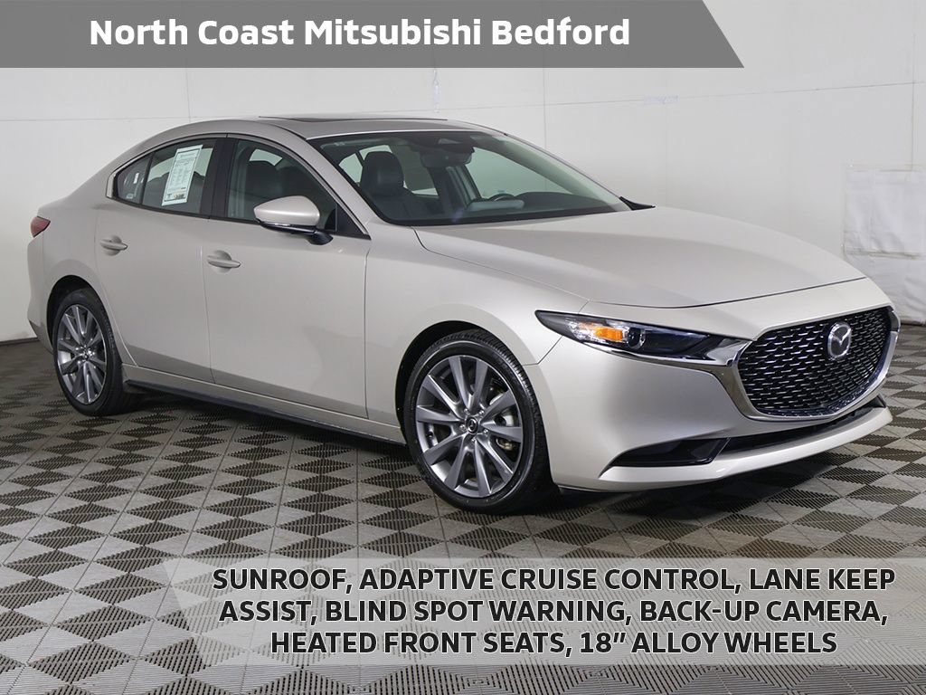 Used 2025 MAZDA MAZDA3 s FWD image 1