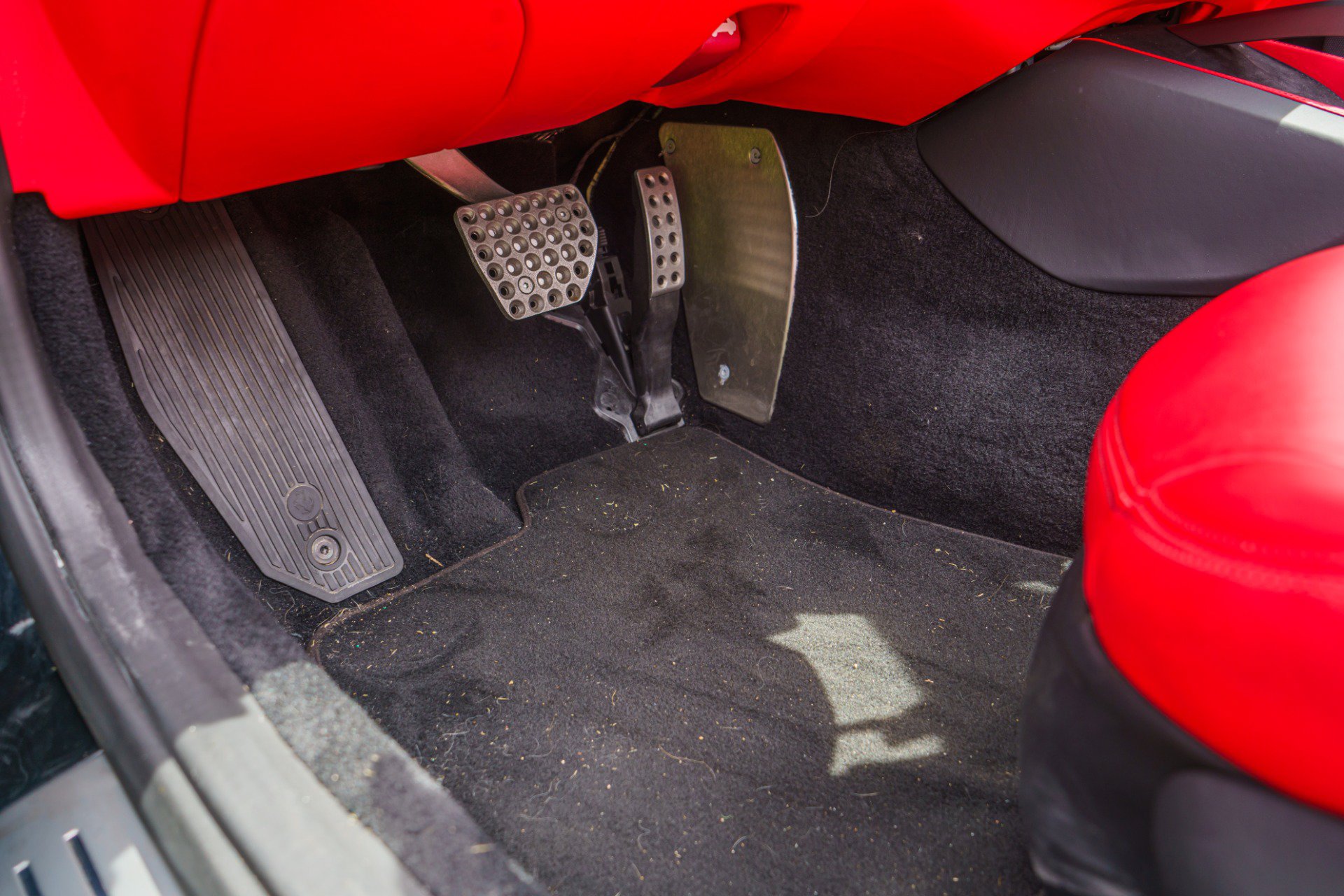 Used 2019 Ferrari Portofino RWD image 67