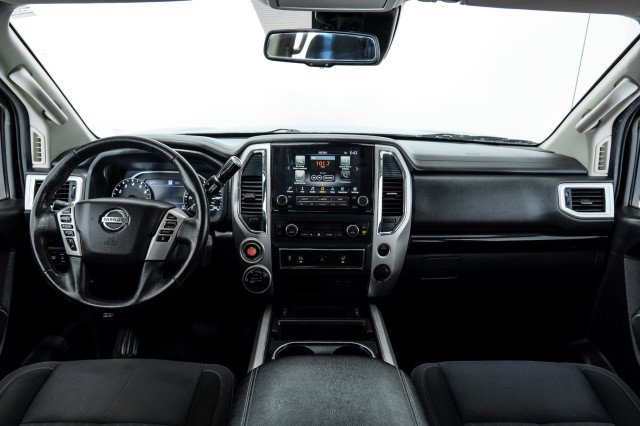 Used 2021 Nissan Titan SV w/ SV Convenience Package AWD/4WD image 11