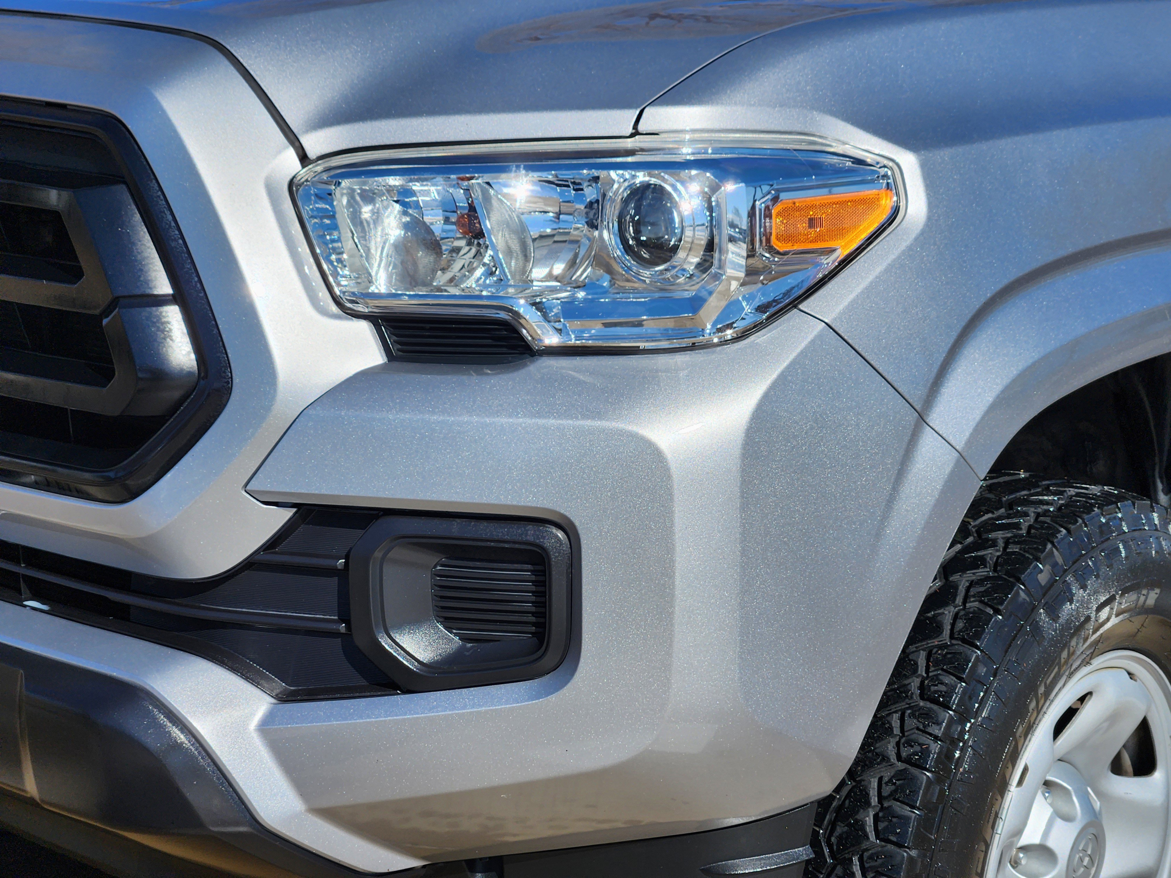 Used 2021 Toyota Tacoma SR image 6