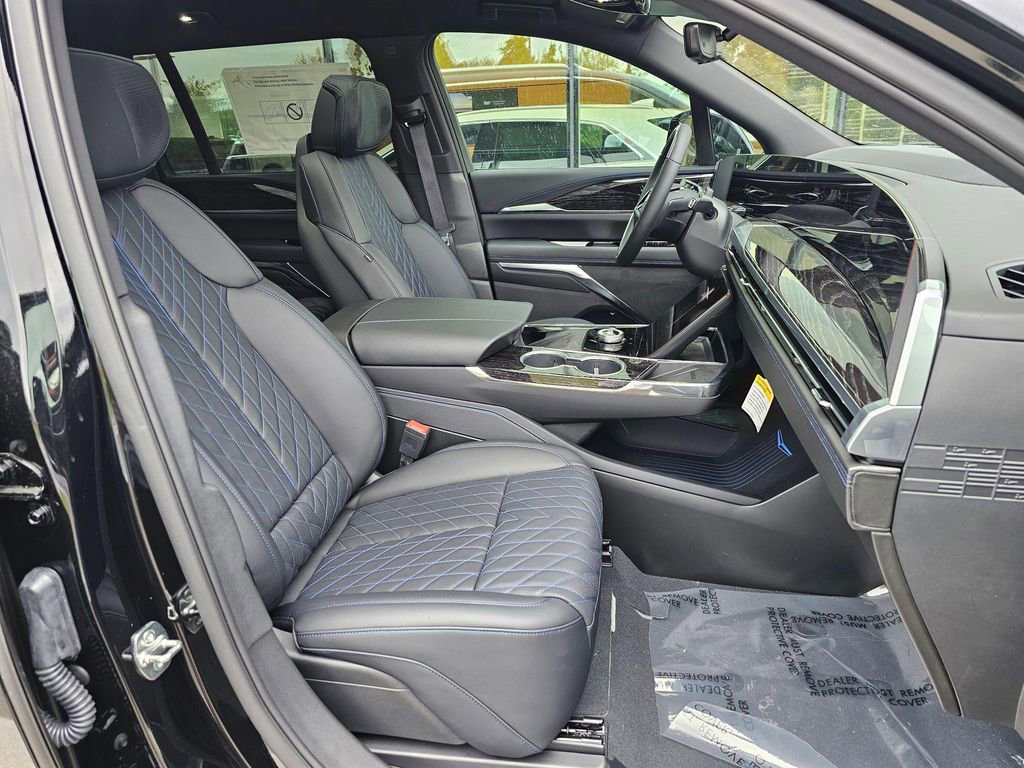 New 2026 Cadillac Escalade IQL Luxury AWD/4WD image 11