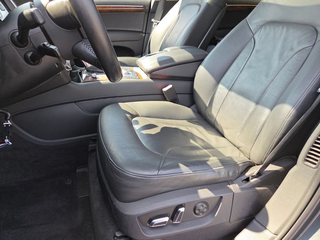 Used 2013 Audi Q7 3.0T Premium Plus AWD/4WD image 33