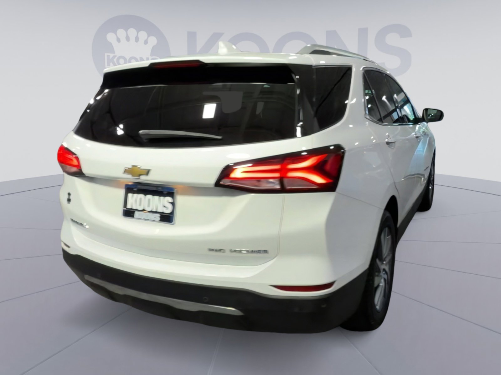 Used 2022 Chevrolet Equinox Premier AWD/4WD image 11
