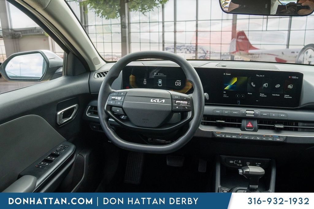 Used 2025 Kia K4 FWD image 6