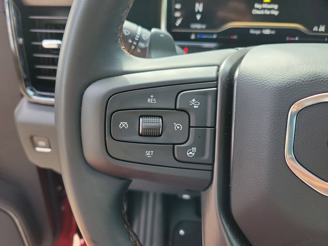 Used 2025 GMC Sierra 1500 AT4 w/ AT4 Premium Package image 19