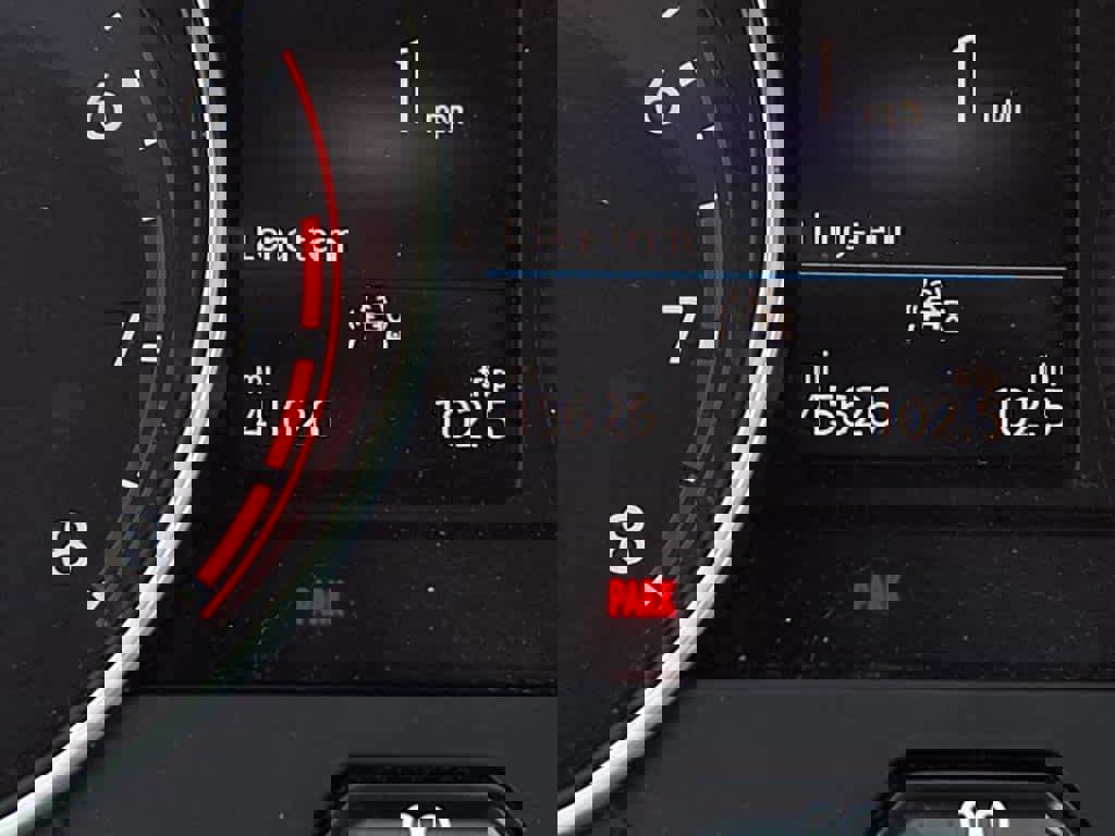 Used 2021 Volkswagen Tiguan SE image 25