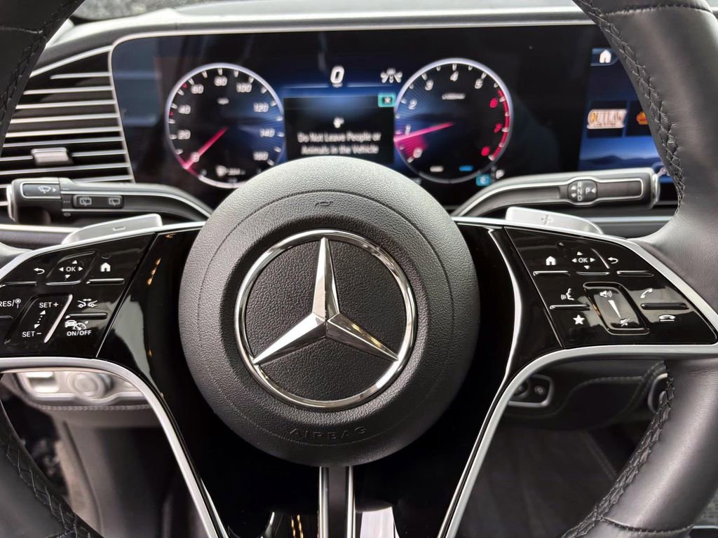 Used 2024 Mercedes-Benz GLE 350 4MATIC image 16