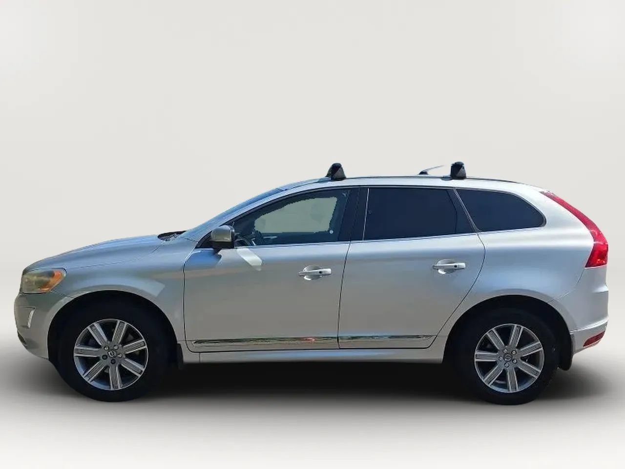Used 2016 Volvo XC60 T6 Platinum w/ Climate Package AWD/4WD image 5