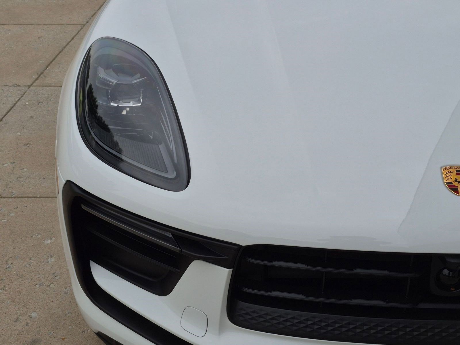 Certified 2026 Porsche Macan AWD/4WD image 12