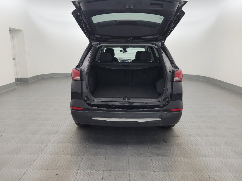 Used 2024 Chevrolet Equinox LT FWD image 29