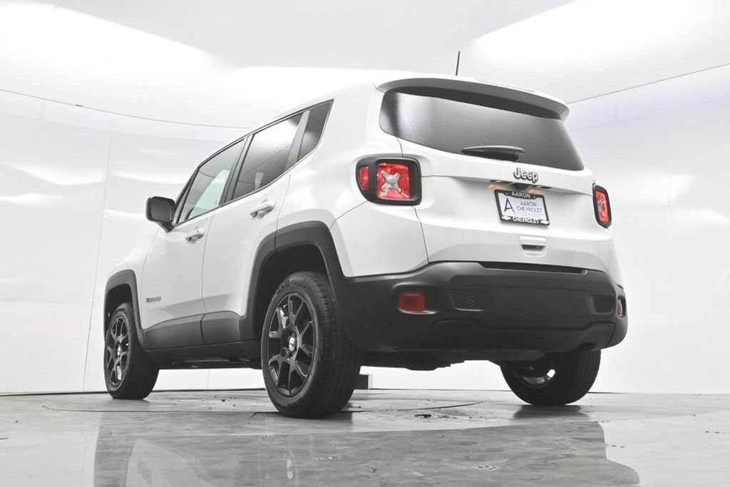 Used 2023 Jeep Renegade Latitude AWD/4WD image 61