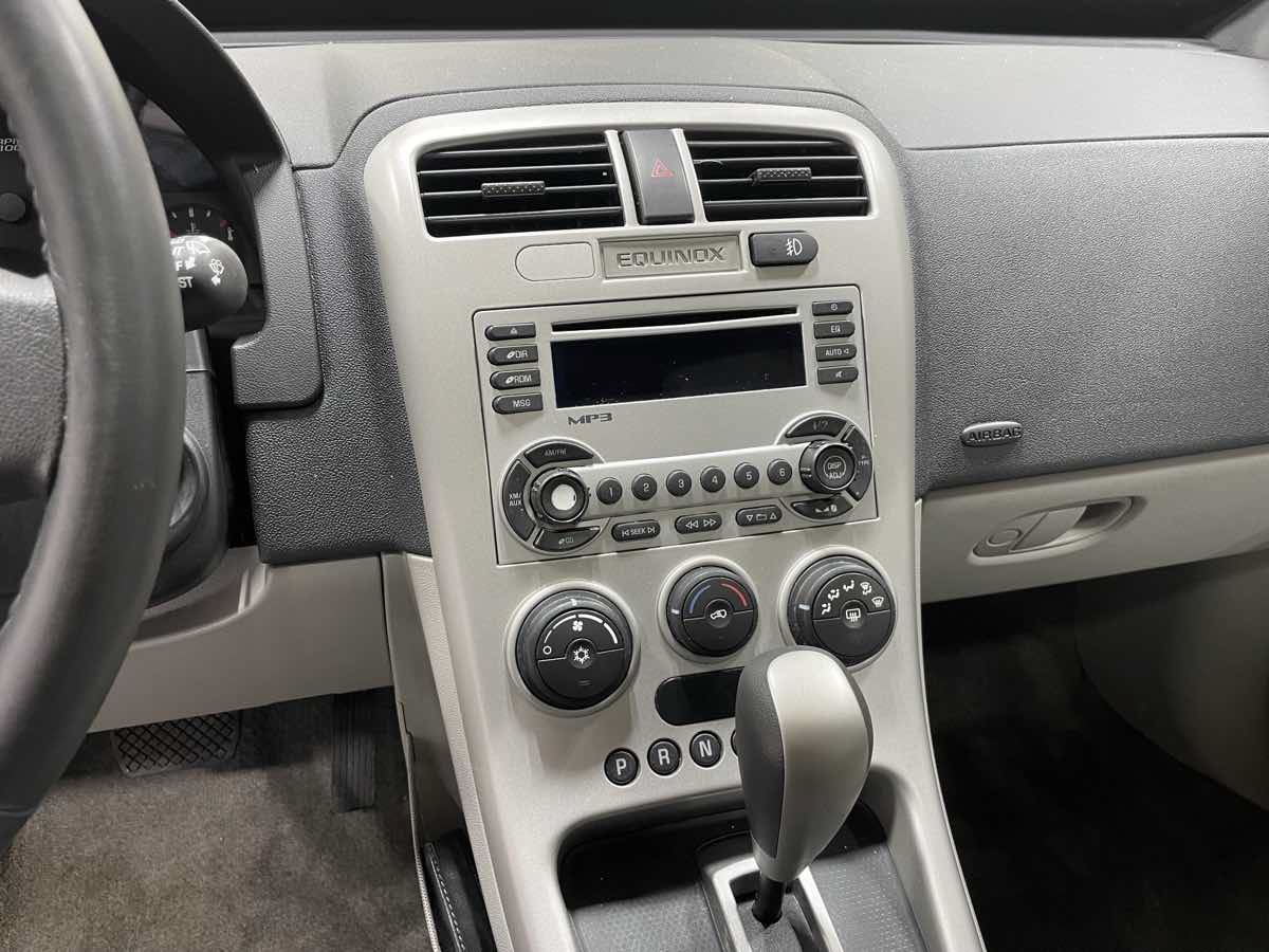 Used 2006 Chevrolet Equinox LT w/ LT Preferred Equipment Group AWD/4WD image 12