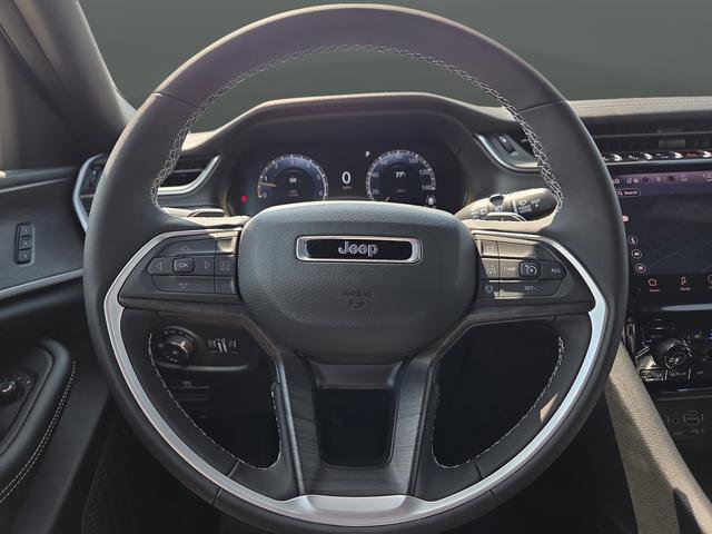 New 2025 Jeep Grand Cherokee Limited w/ Luxury Tech Group II image 17