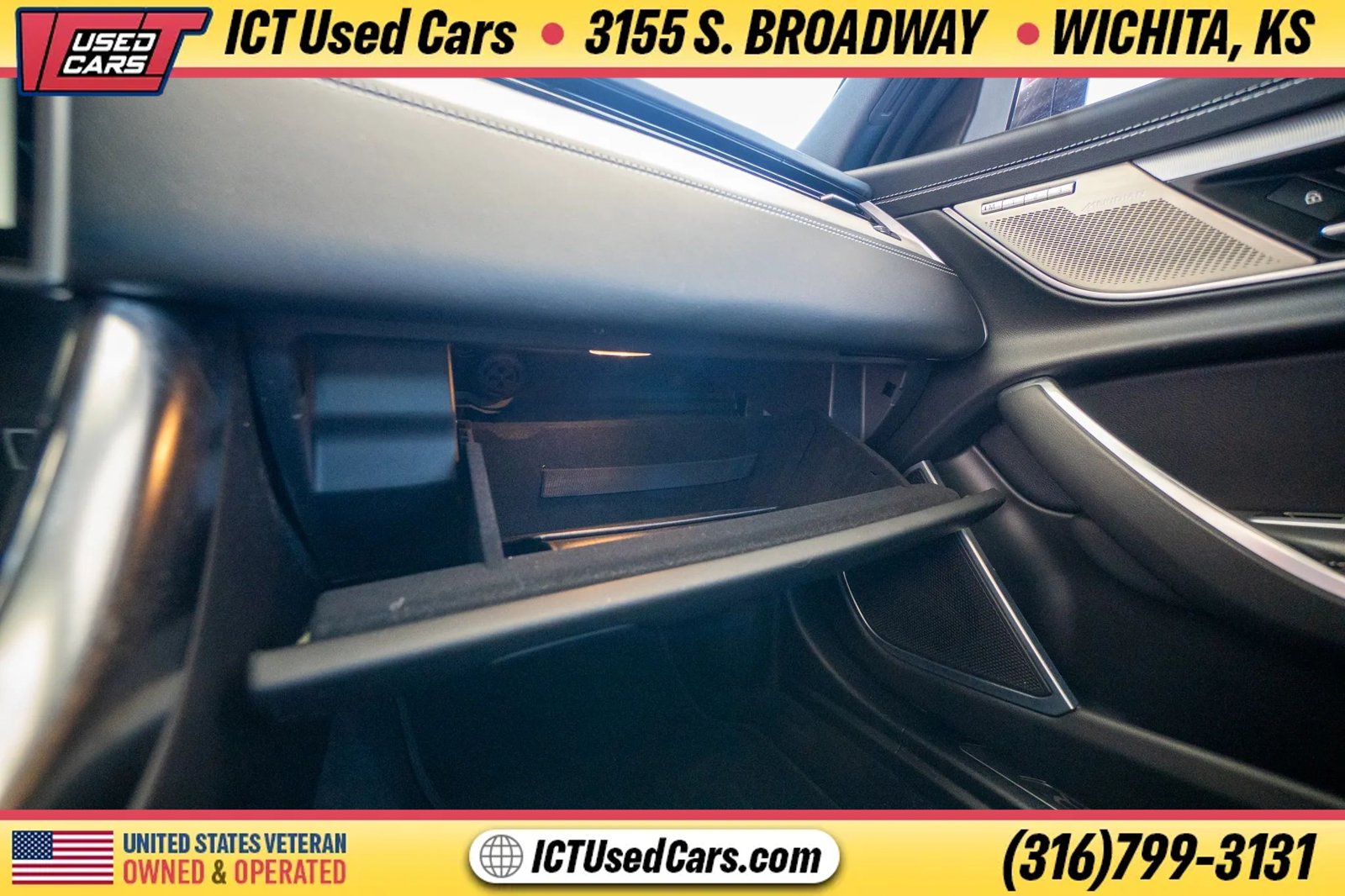 Used 2022 Jaguar XF R-Dynamic SE AWD/4WD image 25