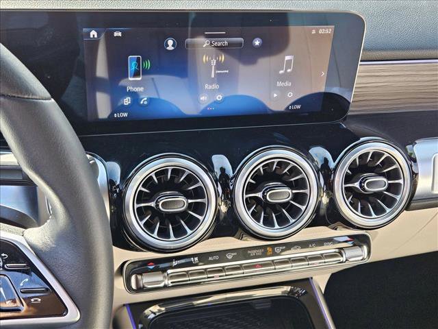 Used 2025 Mercedes-Benz GLB 250 image 14