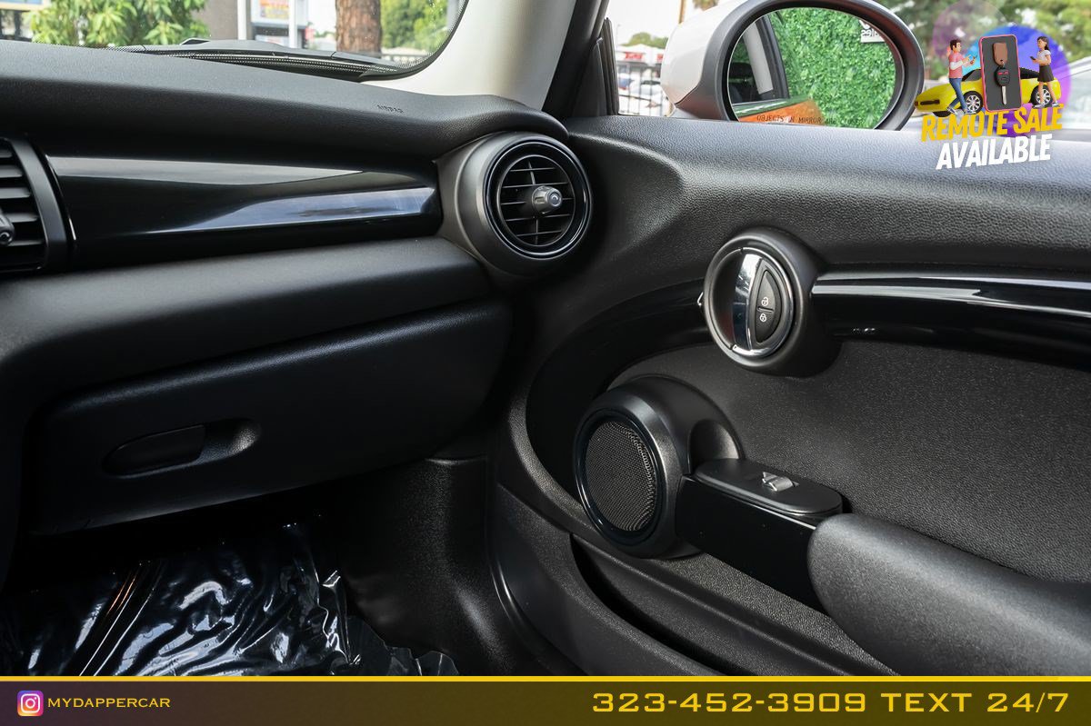 Used 2021 MINI Cooper 2-Door Hardtop w/ 6.5" Touchscreen Package FWD image 20