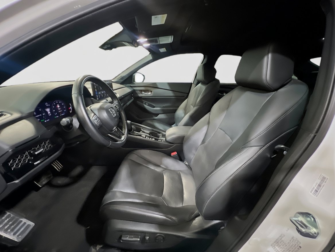Used 2025 Honda Accord Sport image 14