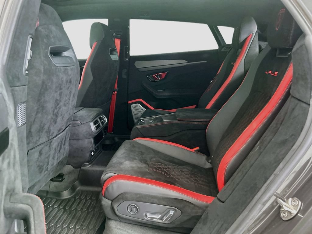Used 2024 Lamborghini Urus Performante AWD/4WD image 20