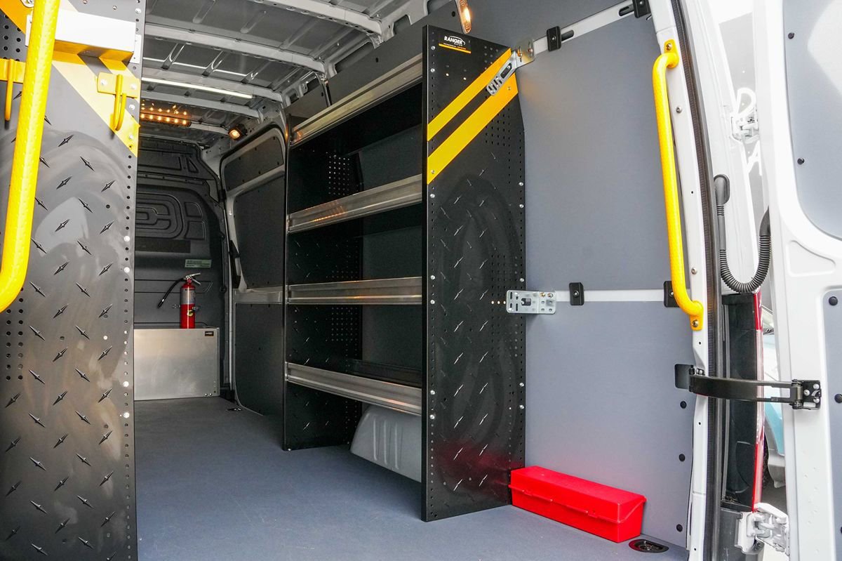 Used 2024 Mercedes-Benz eSprinter 170 Cargo image 30
