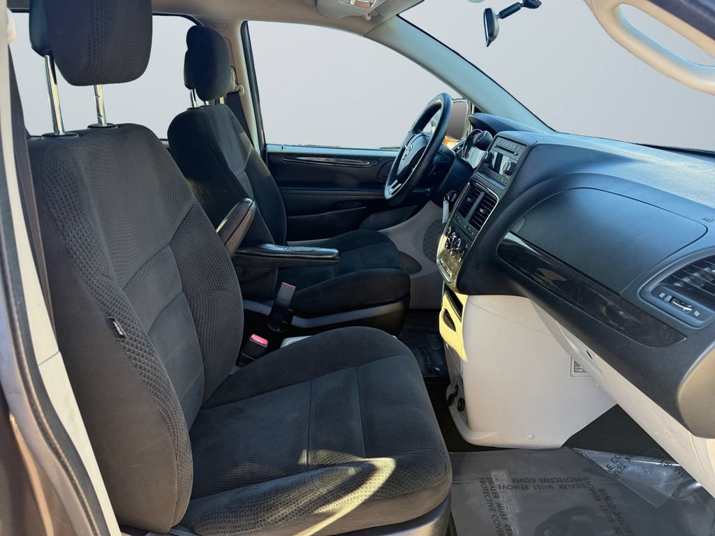 Used 2016 Dodge Grand Caravan SE w/ Quick Order Package 29E SE FWD image 15