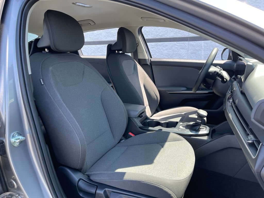 Used 2025 Kia K4 FWD image 27