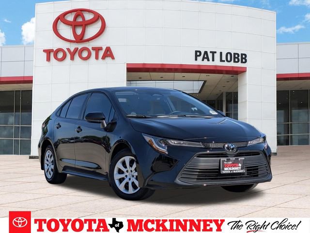 Used 2025 Toyota Corolla LE FWD image 1