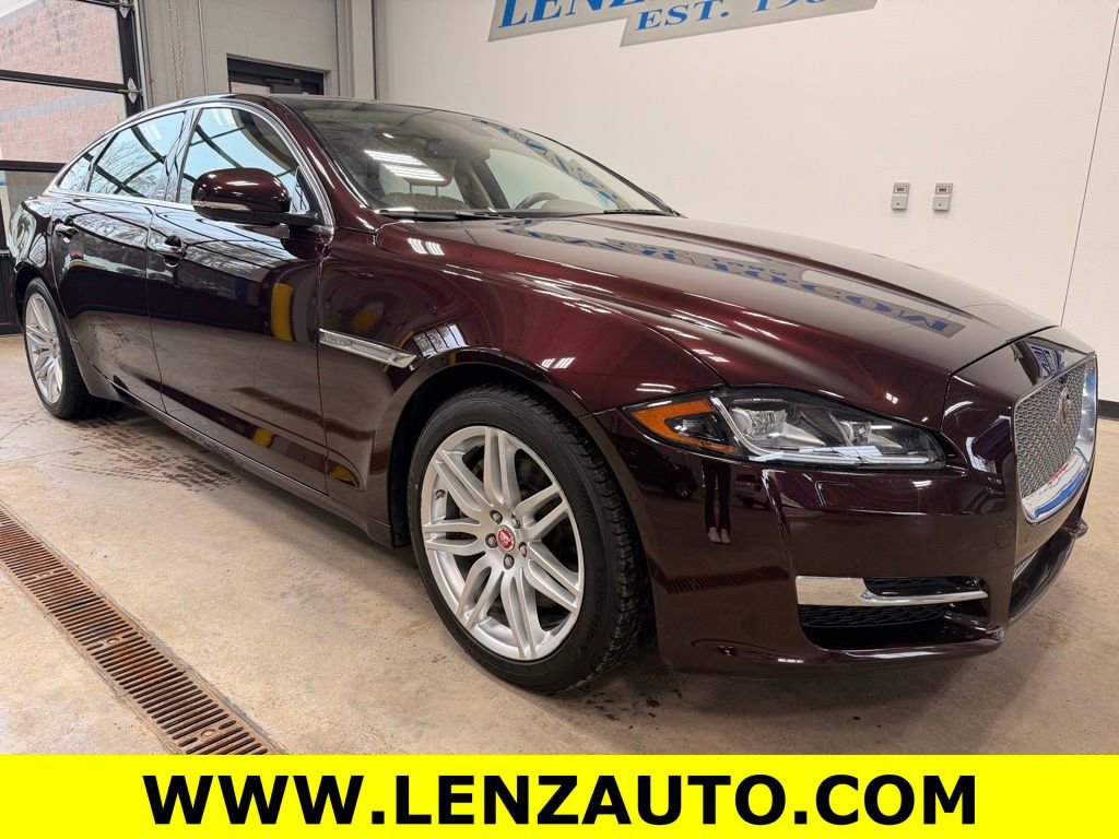 Used 2017 Jaguar XJ L Portfolio image 2