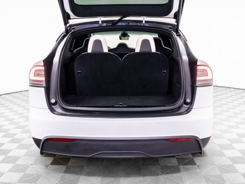 Used 2022 Tesla Model X AWD/4WD image 32