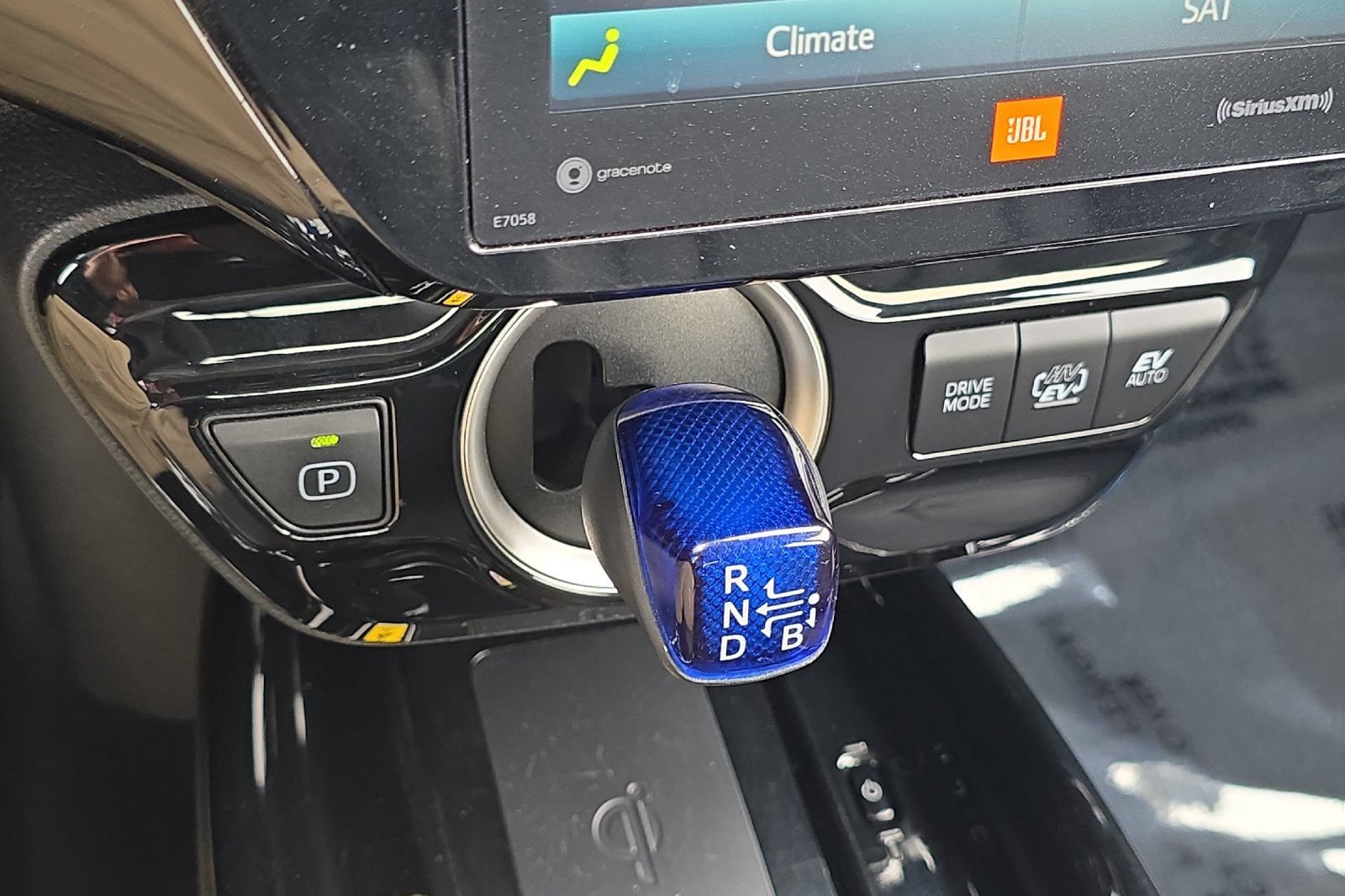 Used 2021 Toyota Prius Prime Limited w/ Carpet Mat Package (TMS) FWD image 19
