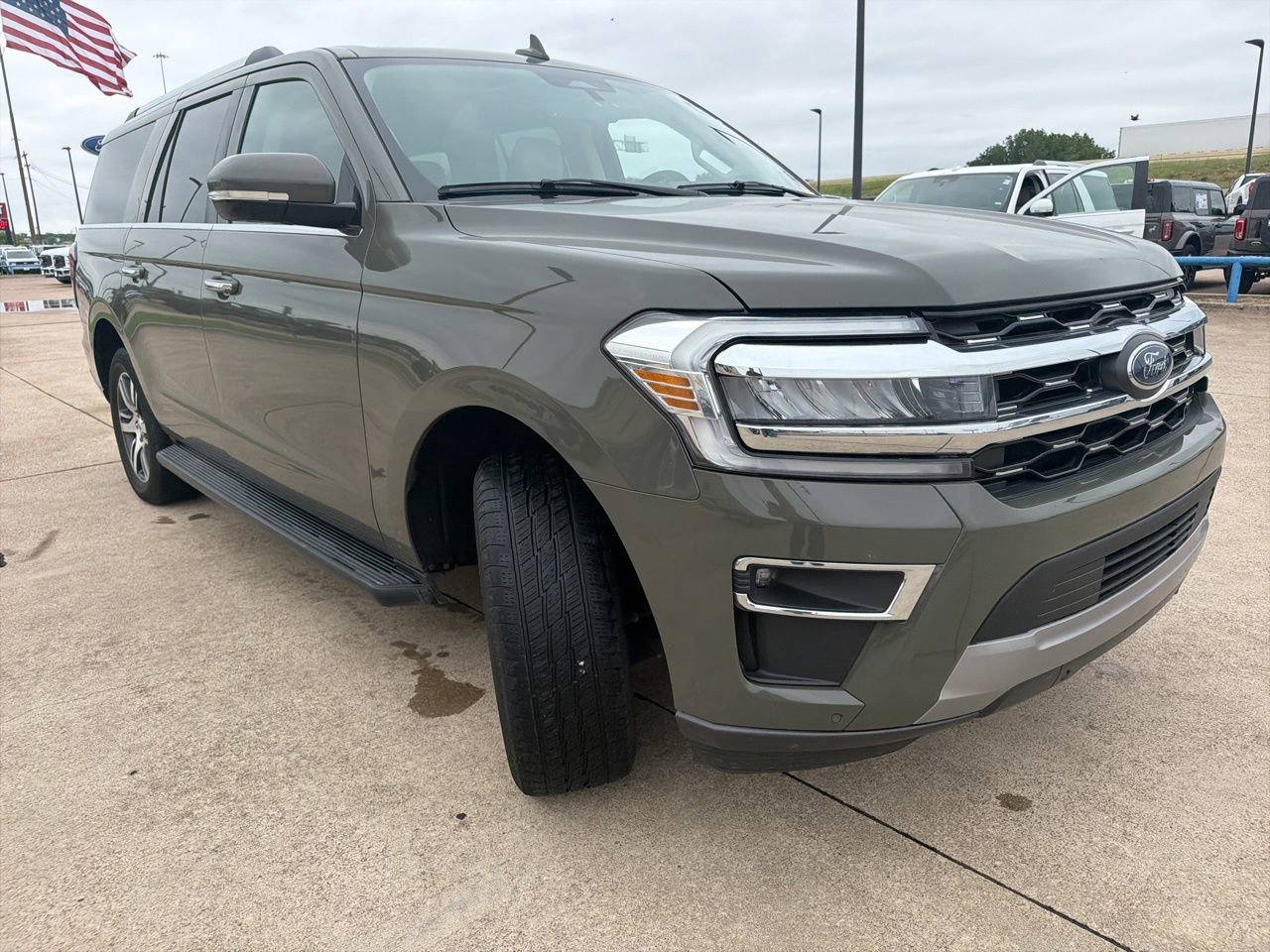 Used 2024 Ford Expedition Max Limited RWD image 25
