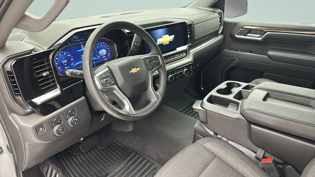 Used 2024 Chevrolet Silverado 1500 LT AWD/4WD image 13