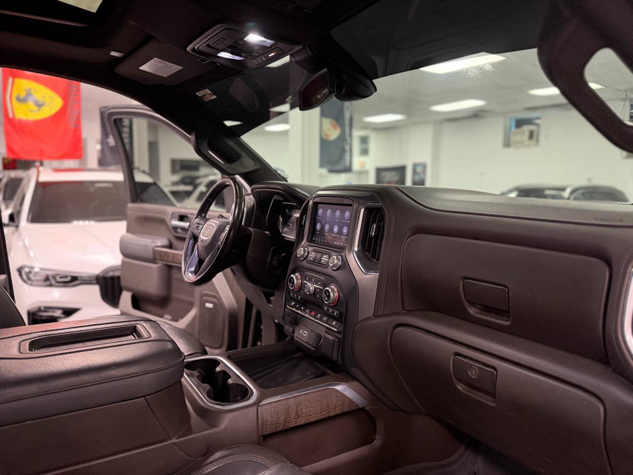 Used 2022 GMC Sierra 3500 Denali w/ Denali Ultimate Package AWD/4WD image 39