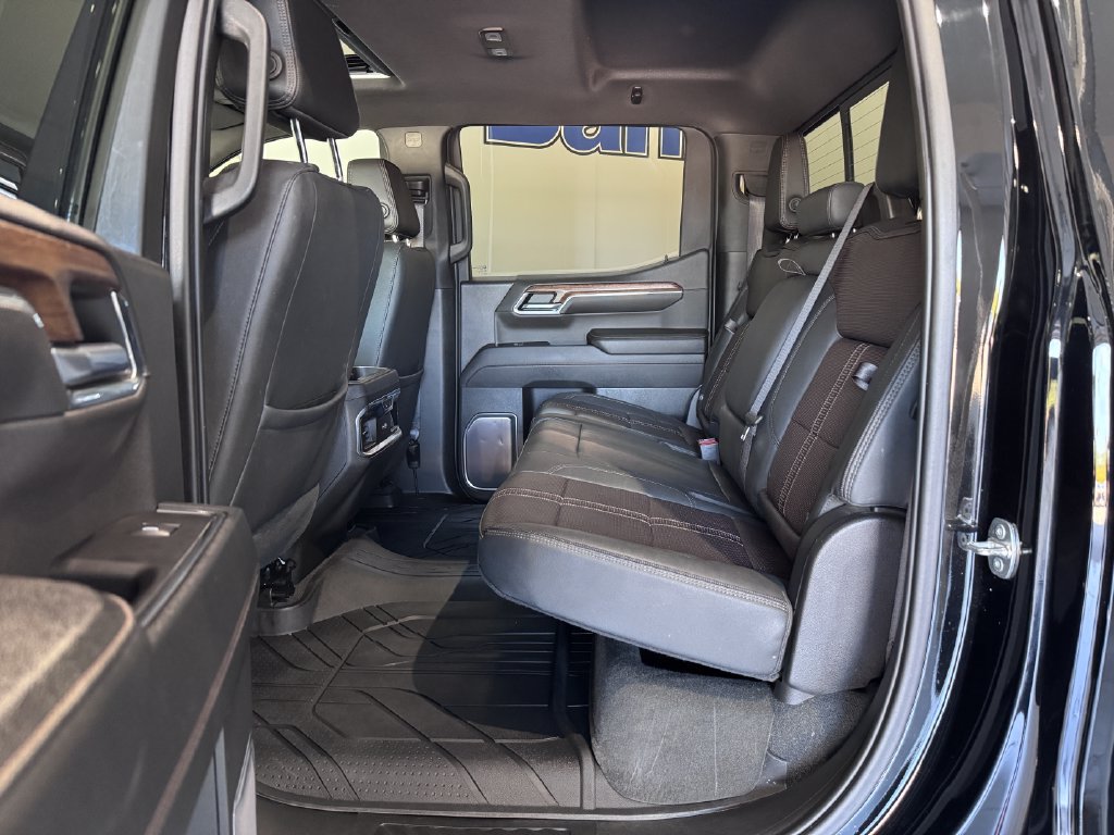 Certified 2023 Chevrolet Silverado 1500 High Country w/ High Country Premium Package AWD/4WD image 13