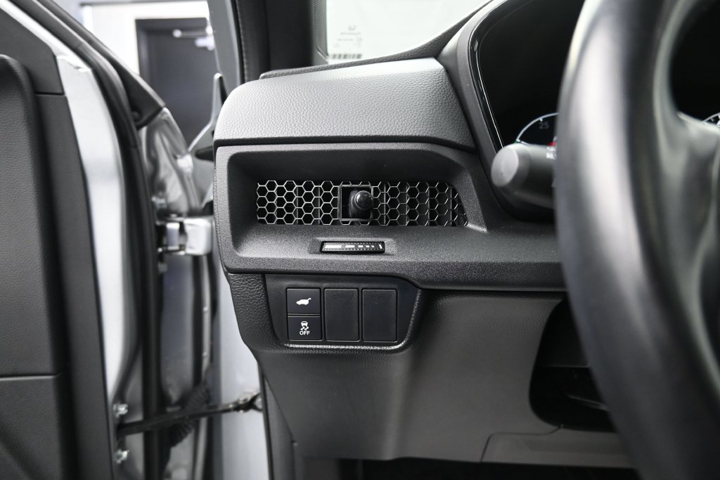 Used 2025 Honda CR-V Sport-L image 24