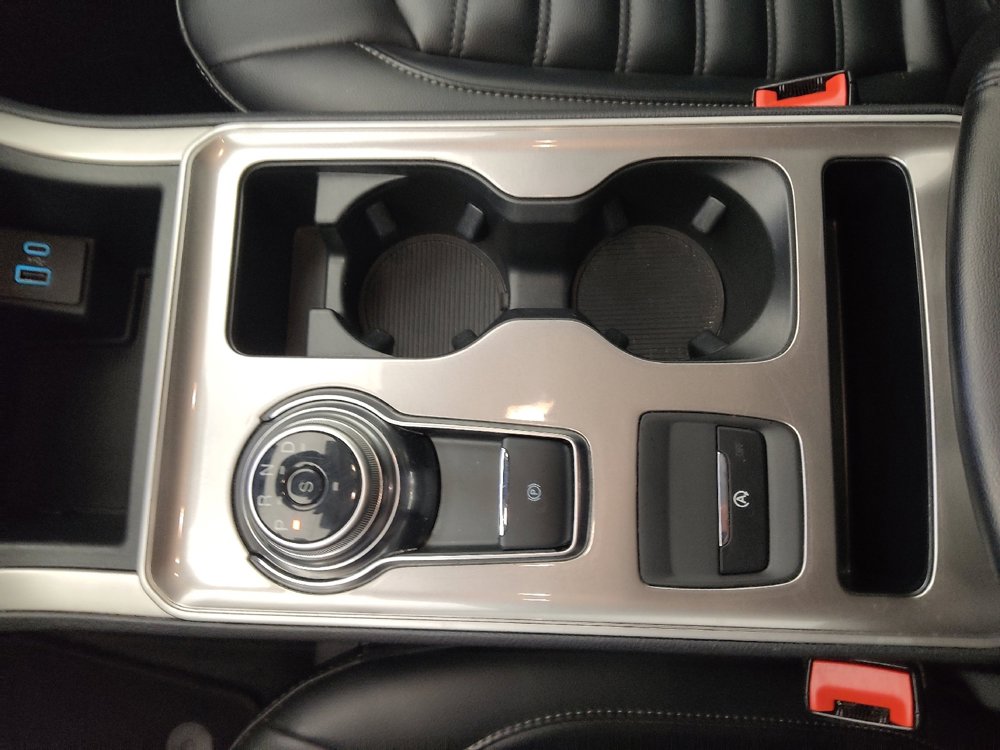 Used 2024 Ford Edge SEL image 26