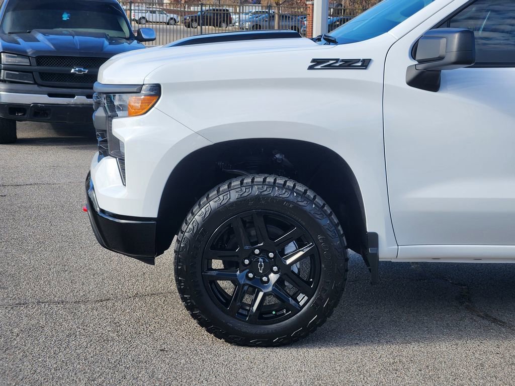 New 2026 Chevrolet Silverado 1500 Custom Trail Boss w/ LPO, Dark Essentials Package image 8