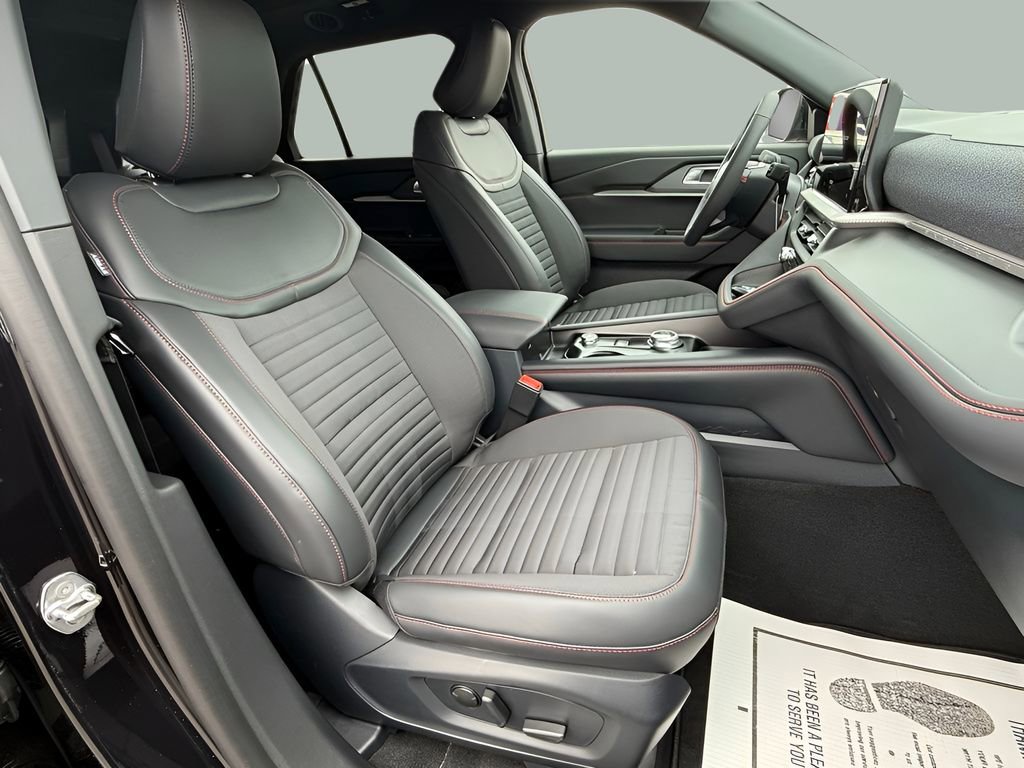 New 2026 Ford Explorer ST-Line w/ ST-Line Street Pack image 18