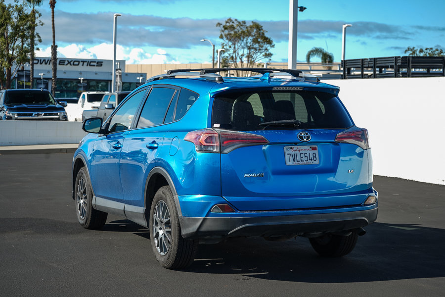 Used 2017 Toyota RAV4 LE w/ Cargo Management Package FWD image 8