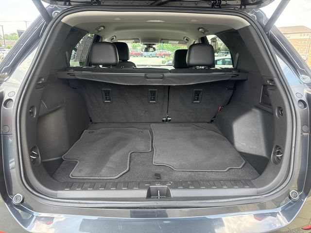 Used 2022 Chevrolet Equinox Premier w/ LPO, Cargo Package FWD image 17