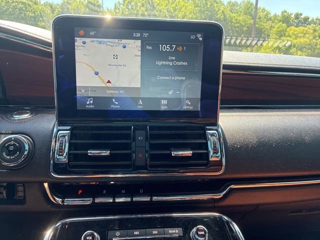 Used 2018 Lincoln Navigator L Reserve w/ Technology Package AWD/4WD image 12