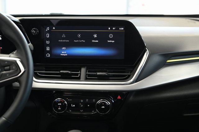 Used 2024 Chevrolet Trax LT w/ Driver Confidence Package image 14