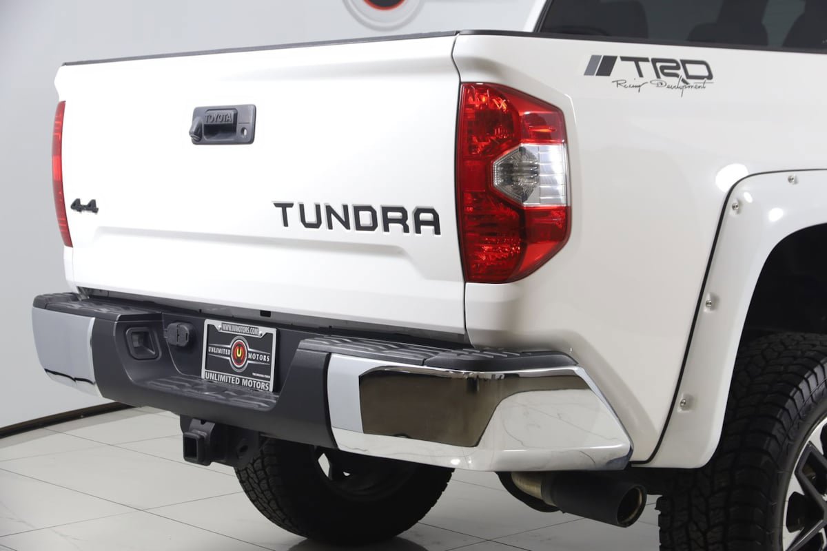 Used 2021 Toyota Tundra SR5 w/ SR5 Leather Package AWD/4WD image 42